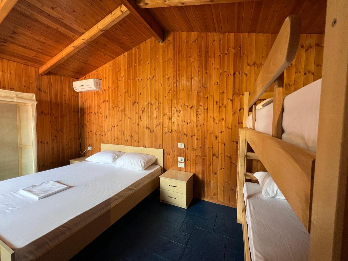 Miqt Beach - Bungalows Bashkia e Orikumit Exteriör bild