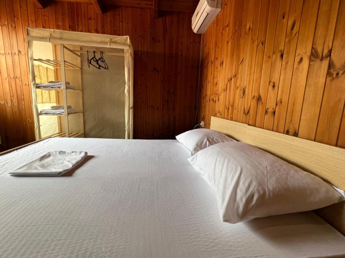 Miqt Beach - Bungalows Bashkia e Orikumit Exteriör bild